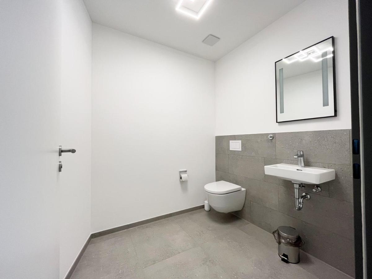 Moderne Im Herzen Der Stadt I Private Tiefgarage Mit Ladesaeulen I Home2share Apartment